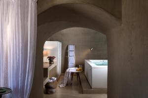 Letto o letti in una camera di Mythical Blue Luxury Suites