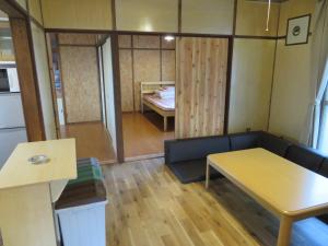 Mizu no Gakko客房内的一张或多张床位