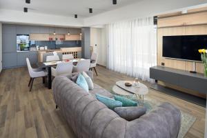 Kuchyňa alebo kuchynka v ubytovaní Sun Spalato Villas