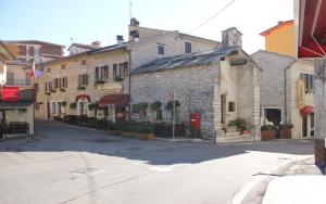 Fotografie z fotogalerie ubytování Albergo Speranza Spiazzi di Monte Baldo v destinaci Spiazzi Di Caprino + 9 fotografií