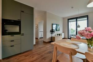 Kuchyňa alebo kuchynka v ubytovaní LTC Apartments Silva