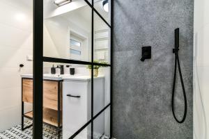Kuchyňa alebo kuchynka v ubytovaní LTC Apartments Silva + 30 fotografií
