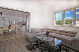 Kuchyň nebo kuchyňský kout v ubytování Conte Čikara Apartment