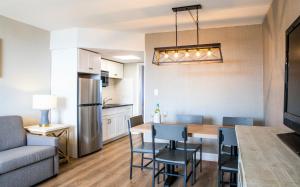 Kuchyň nebo kuchyňský kout v ubytování Bristol Plaza Motel