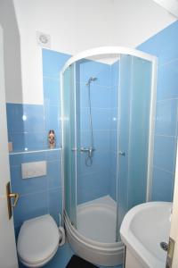 Ванная комната в Apartmani Rina
