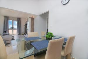 Posezení v ubytování Conte Čikara Apartment