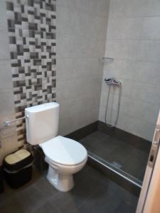 A bathroom at Athanasia inn II