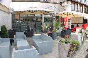 Imagen de la galería de семеен хотел Перун, en Elena 1 foto más