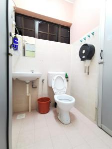 Gallery image of Warni Villa 8 Whole Or Room in Muar