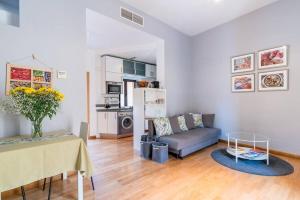 Kuchyň nebo kuchyňský kout v ubytování Apartamento Deluxe Terrace. Alameda