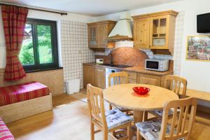 A kitchen or kitchenette at Villa Erika