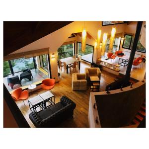 an aerial view of a living room and dining room at Amarras in Villa Pehuenia