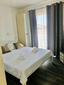 Postel nebo postele na pokoji v ubytování MALOA One bedroom White