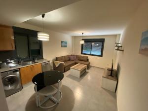 Kuchyň nebo kuchyňský kout v ubytování Apartamento Mady playa morro de gos