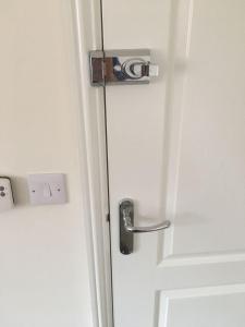 Gallery image of New and Comfortable with Parking in Andover +11 photos