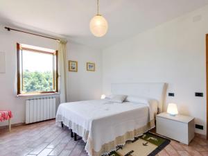 Postel nebo postele na pokoji v ubytování Pet-Friendly Villa with Pool