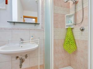 Koupelna v ubytování Pet-Friendly Villa with Pool