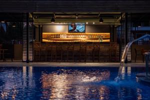 Bazén v ubytování Nevada Hotel & Spa nebo v jeho okolí