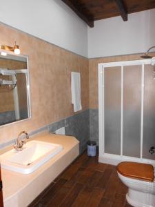 Łazienka w obiekcie Apartamentos Trinidad