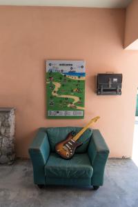TV a/nebo společenská místnost v ubytování B&B La Fontanella
