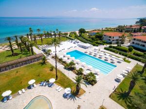 Piscina di Kassandra Palace Seaside Resort o nelle vicinanze