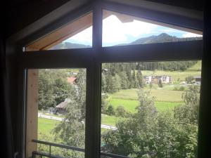 A general mountain view or a mountain view taken from the holiday home