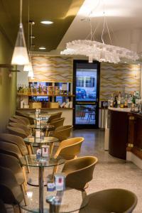 Lounge nebo bar v ubytování Albergo Montenegro
