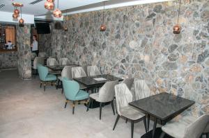 Ruang duduk di Hotel Astoria