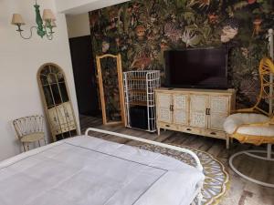 Postel nebo postele na pokoji v ubytování 法格洛絲文旅