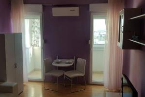 Fotografia z galérie ubytovania Apartment KIKI, 7th floor, with a sea view, free WiFI, for 2 persons v destinácii Zadar