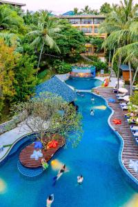 Bazén v ubytování Peach Hill Resort - SHA Extra Plus nebo v jeho okolí