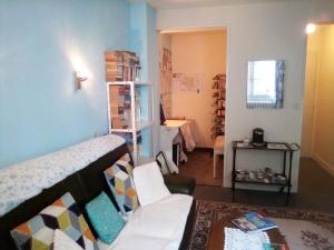 Postel nebo postele na pokoji v ubytování Lenard Charles Bed & Breakfast