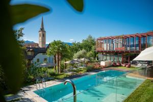 Bazén v ubytování Hotel Goldener Stern nebo v jeho okolí
