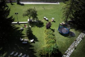 Κήπος έξω από το Albergo Monte Cervino