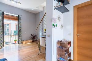 Fotografie z fotogalerie ubytování Apartamento Deluxe Terrace. Alameda v destinaci Seville