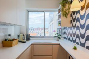 LE FRANCIA II AP4197 By RIVIERA HOLIDAY HOMES