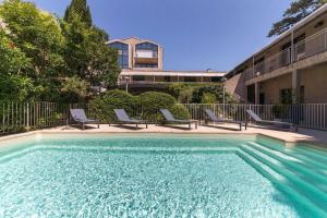 Photo de la galerie de l'établissement Hotel Cantosorgue, à LʼIsle-sur-la-Sorgue