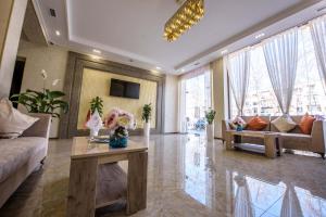Ο χώρος του λόμπι ή της ρεσεψιόν στο Huzur Hotel Tashkent