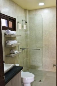 Phòng tắm tại Hotel La Laguna Galapagos