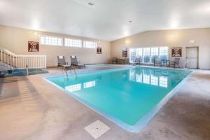 Swimmingpoolen hos eller tæt på La Quinta Inn by Wyndham Caldwell