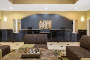 Posezení v ubytování La Quinta by Wyndham Pearland