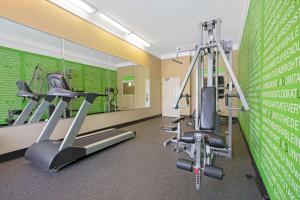 Fitness centrum a/nebo fitness zařízení v ubytování La Quinta by Wyndham Pearland