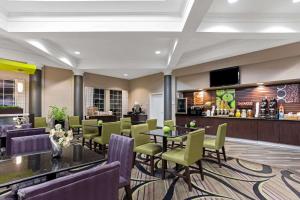 Gallery image of La Quinta by Wyndham Birmingham Homewood in Birmingham