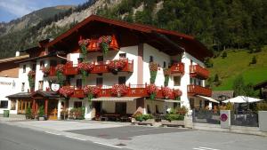 Fotografie z fotogalerie ubytování Hotel UNTERKRÄMERHOF v destinaci Fusch an der Glocknerstraße