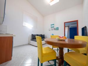 Posezení v ubytování Cozy apartment with breakfast on request 1