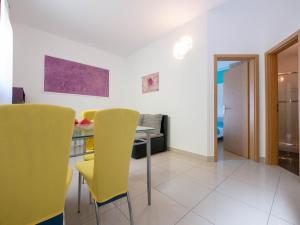 Posezení v ubytování Cozy apartment with breakfast on request 1