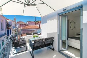 A balcony or terrace at Mikri Gonia