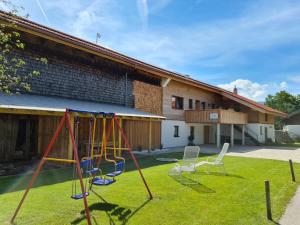 Herní místnost nebo prostor pro děti v ubytování Alpenblick am Chiemsee