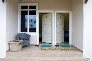 Foto da galeria de KC Beachfront em Marang