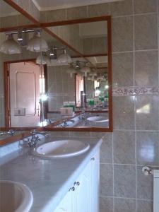 Kylpyhuone majoituspaikassa Hostal Kutralwe